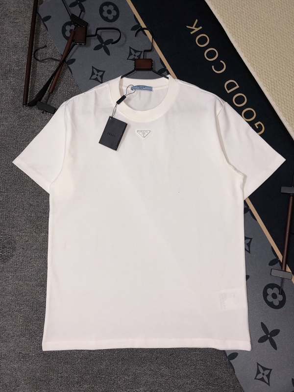 ブランドTシャツ正面デザイン